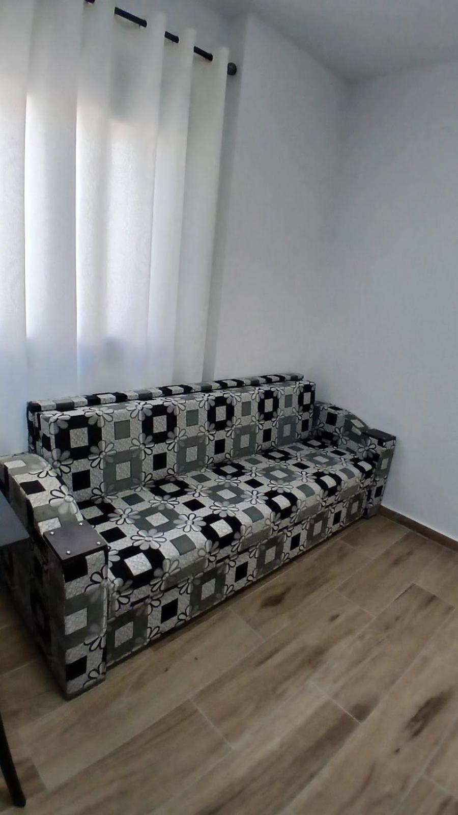 Pensión Rentrooms Geni *
