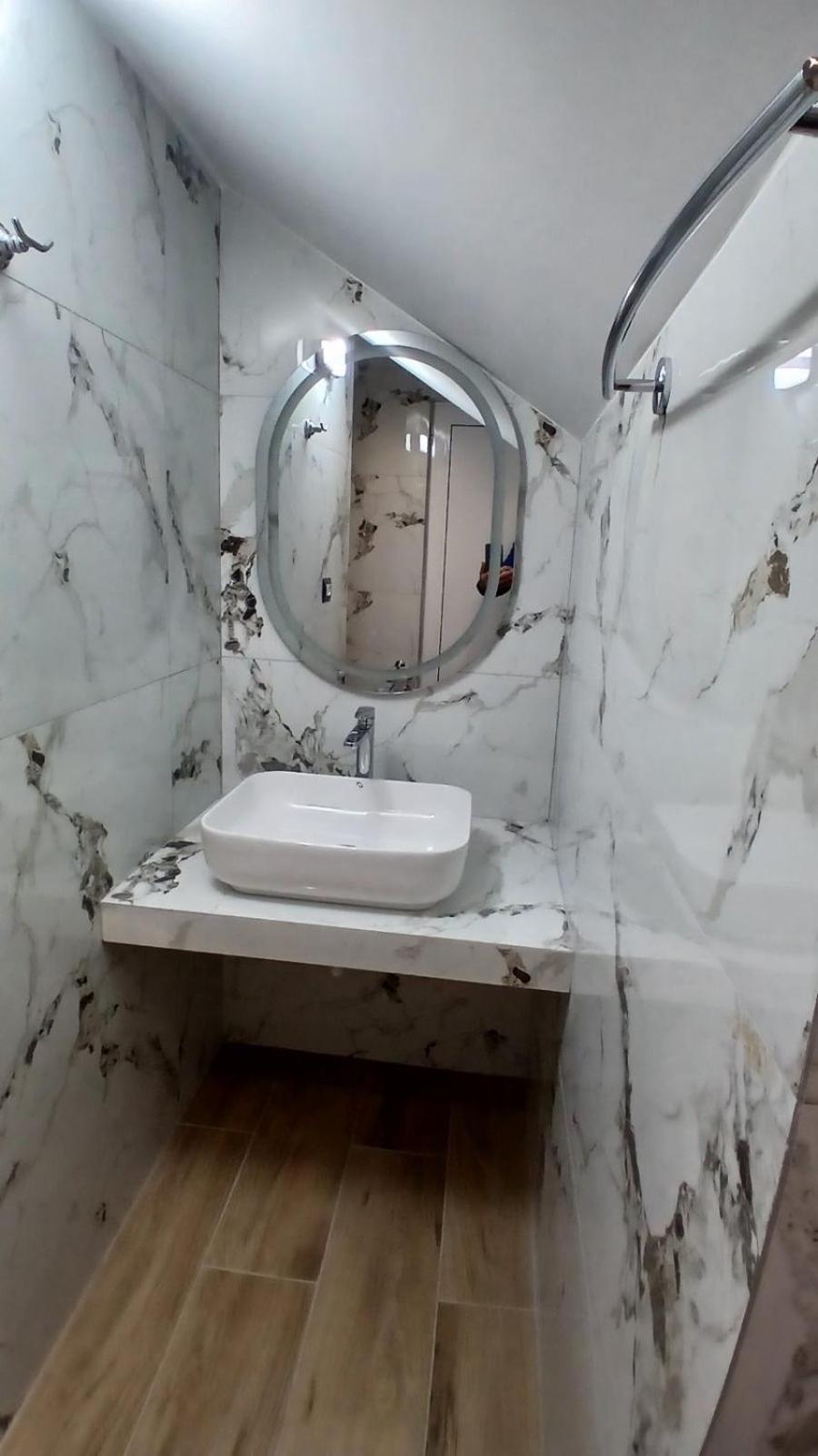 Rentrooms Geni * Ksamil