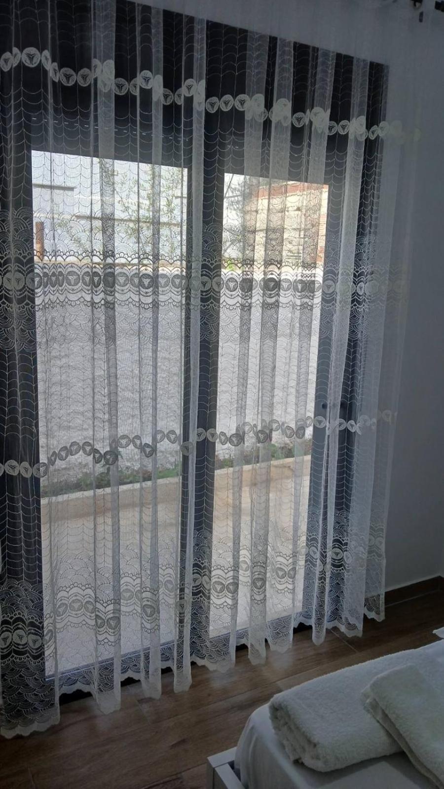 Pensión Rentrooms Geni