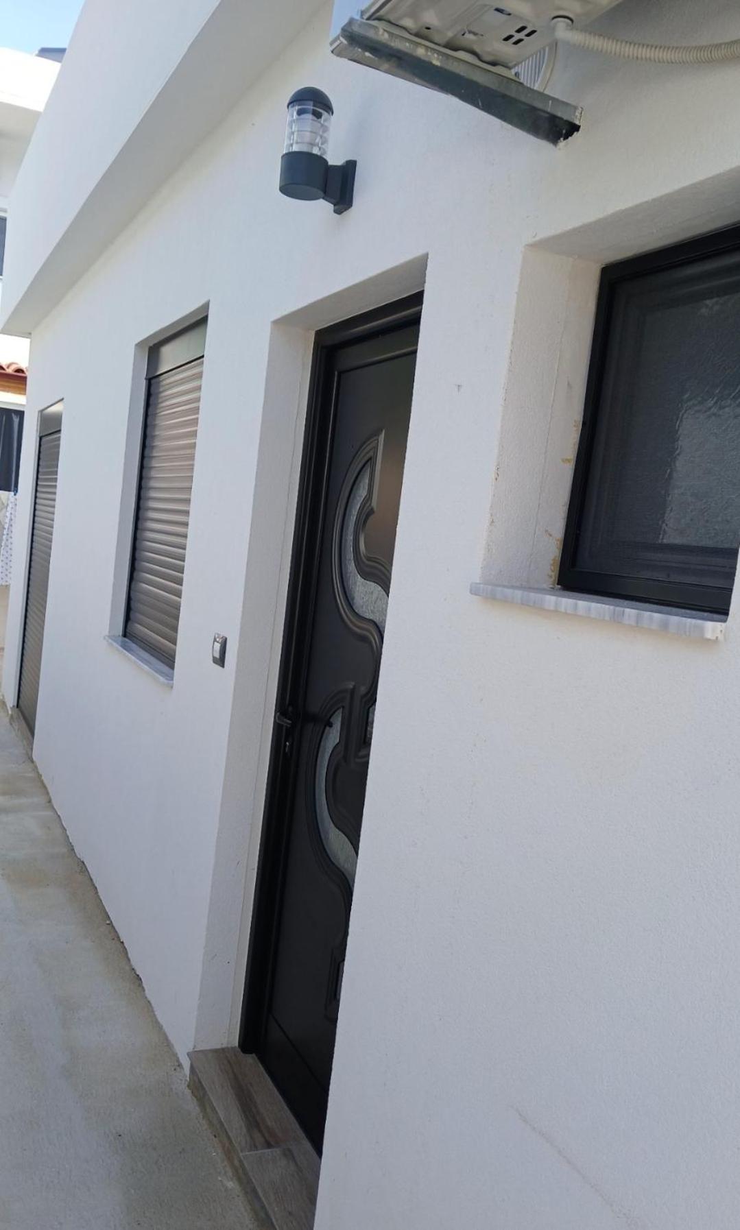 Rentrooms Geni Pensión Ksamil
